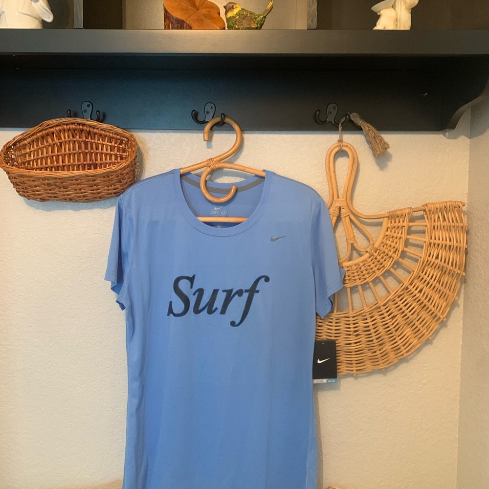 Nike Surf Soccer Club Dr-Fit T-shirt in size Large. New with tags.